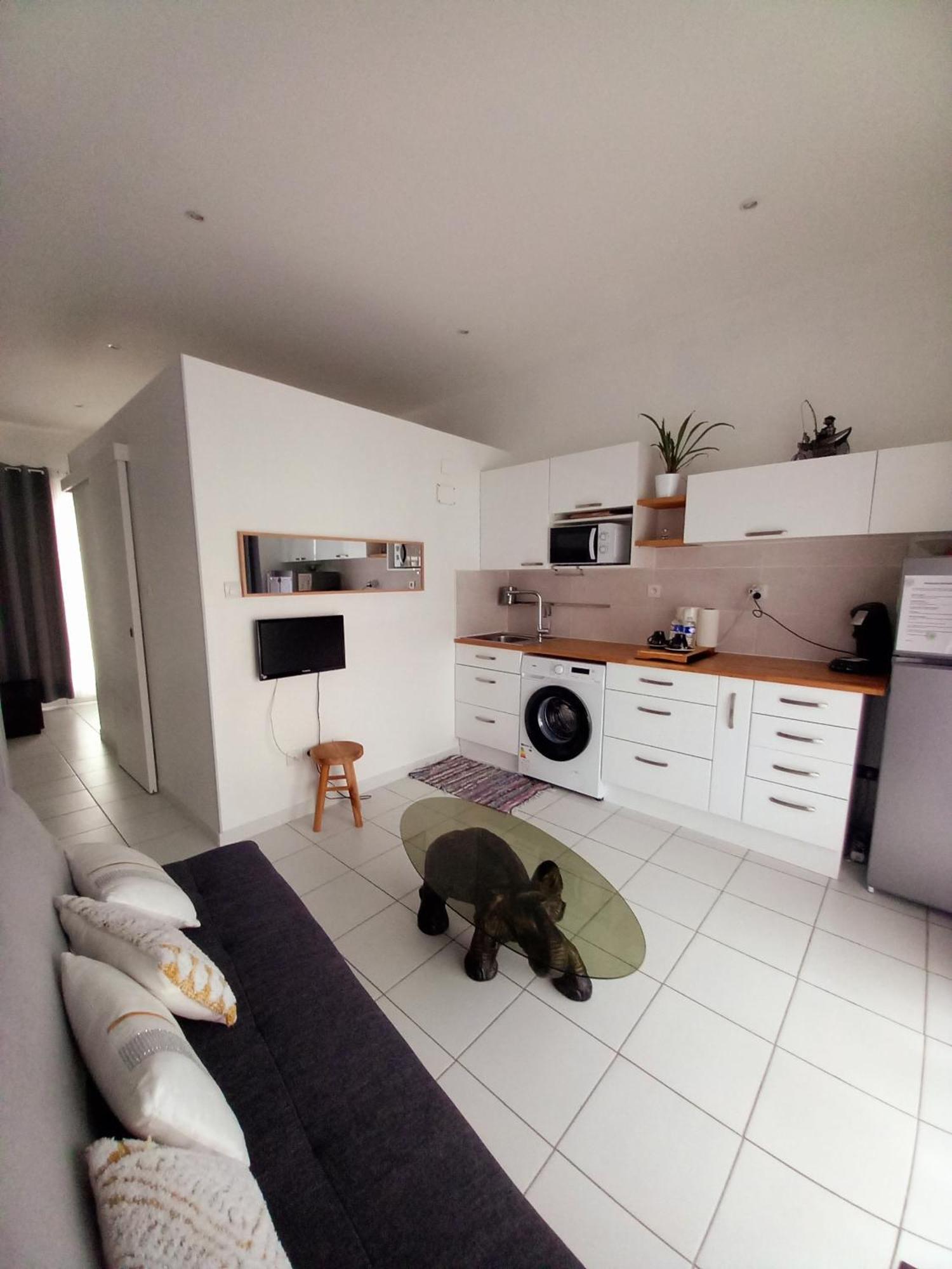 Maison Chez Nous Saint-Priest  Luaran gambar